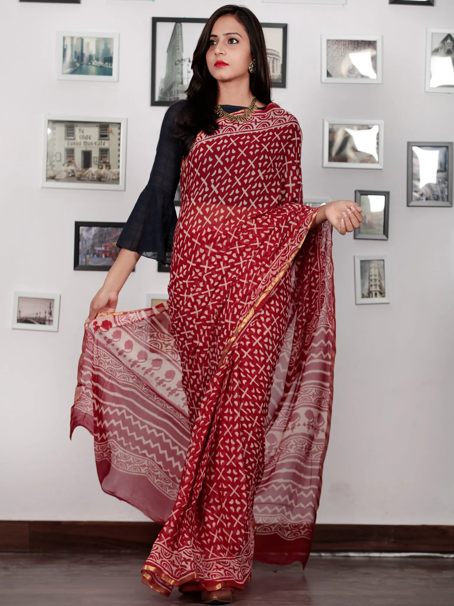 Red Ivory Hand Block Printed Chiffon Saree with Zari border - S031702734